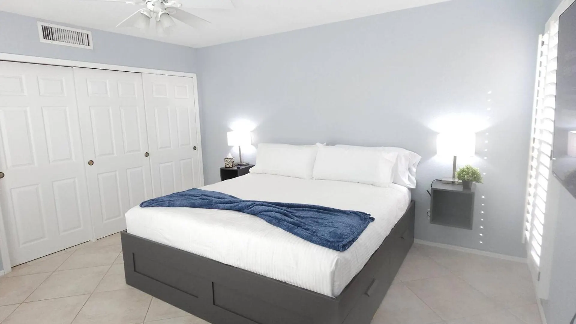 King Beds | Fast 5G Wifi | 75In Tvs | You'Re Home! 凤凰城 0*,  美国